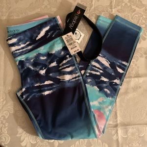 Ideology ♥️Yoga leggings. Full leg. Size M. NWT